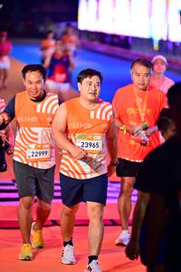 BIB: 211, 22999, 23965
                            <button type="button" onclick="openModal(23071991)" class="btn btn-primary btn-sm float-right btn-popup" data-toggle="modal" data-target=".modal-high-quality">
                        <i class="fas fa-shopping-cart"></i> Add to Cart
                    </button>
                                            <button type="button" onclick="isThisMe(23071991, true)" class="btn btn-success btn-sm float-right btn-popup btn-isme hidden" data-toggle="tooltip" data-placement="bottom" title="นี่คือรูปของคุณใช่ไหม คลิกที่นี่เพื่อเอาเข้าอัลบั้ม">
                        <i class="fas fa-plus"></i> Add to album
                    </button>
                    <button type="button" onclick="isThisMe(23071991, false)" class="btn btn-warning btn-sm float-right btn-popup btn-isnotme hidden">
                        <i class="fas fa-ban"></i> Remove from album
                    </button>